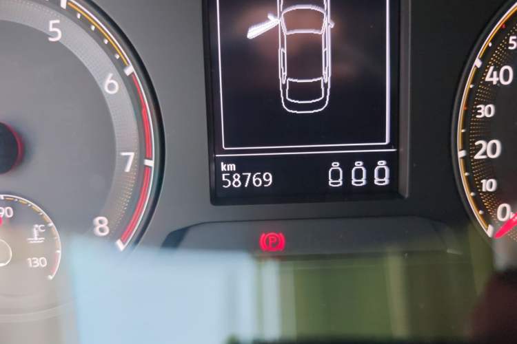 Used Volkswagen Bora 2020 1.5L Automatic Elite Version Odometer Close Up