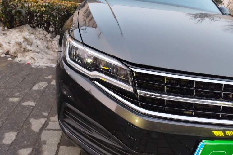 Used Volkswagen Bora 2020 1.5L Automatic Fashion Edition Right Front Headlight