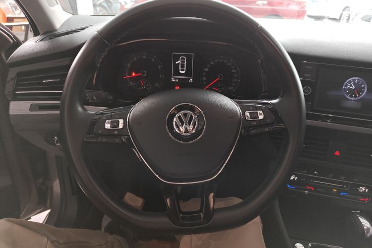 Used Volkswagen Bora 2020 1.5L Automatic Elite Version Steering Wheel