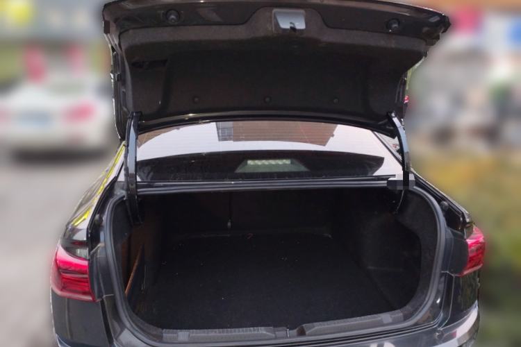 Used Volkswagen Bora 2020 1.5L Automatic Fashion Edition Trunk