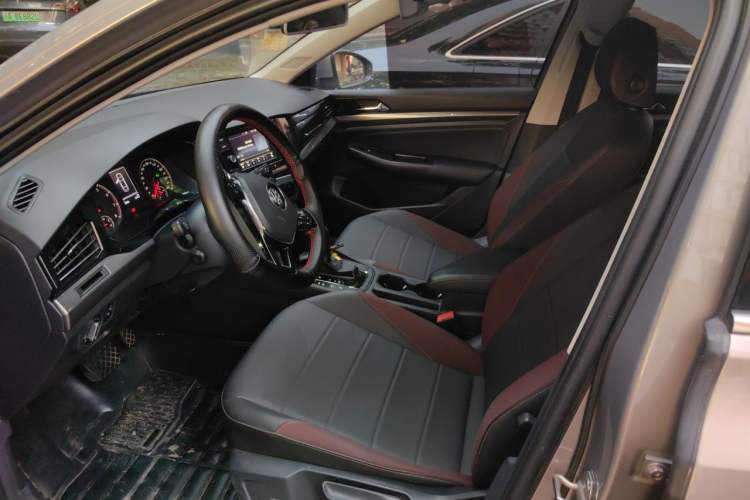 Used Volkswagen Bora 2020 1.5L Automatic Elite Version Driver Seat