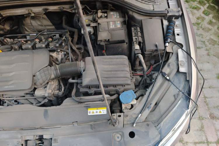 Used Volkswagen Bora 2020 1.5L Automatic Comfort Model Engine Bay Left
