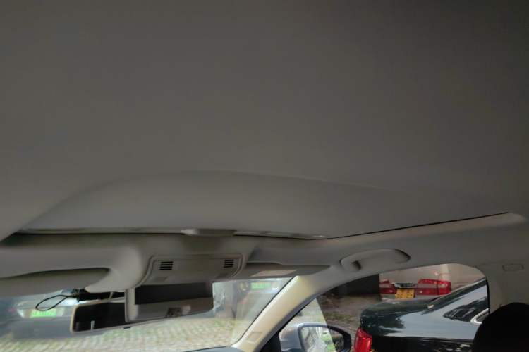 Used Volkswagen Bora 2020 1.5L Automatic Elite Version Headliner