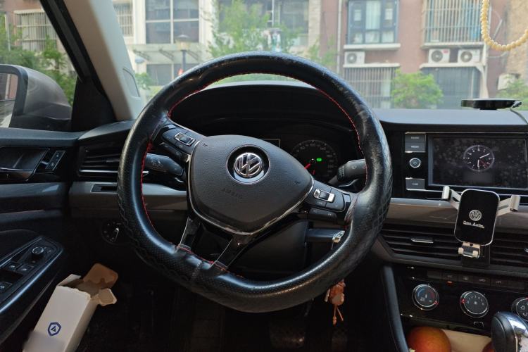 Used Volkswagen Bora 2020 1.5L Automatic Comfort Model Steering Wheel