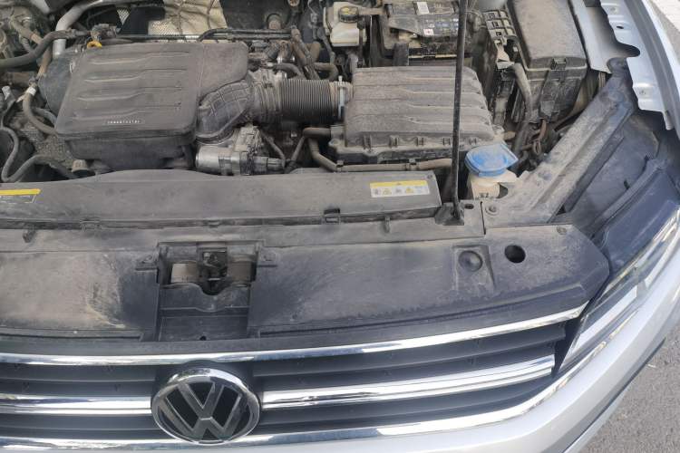 Used Volkswagen Bora 2020 1.5L Automatic Fashion Edition Engine Bay Left