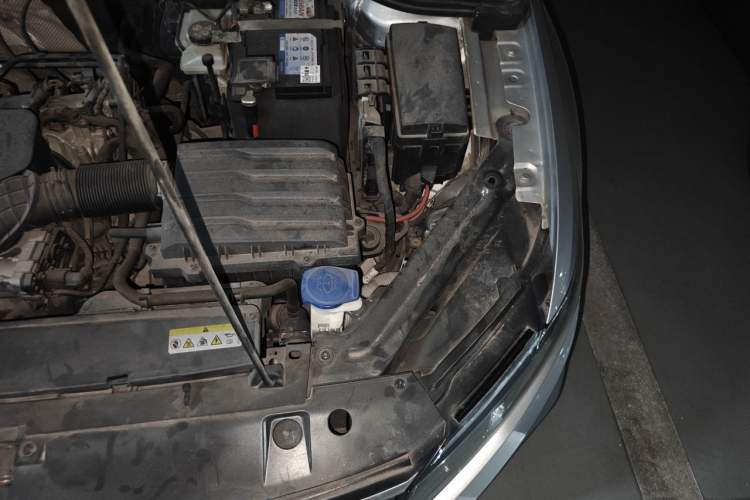 Used Volkswagen Bora 2020 1.5L Automatic Elite Version Engine Bay Left