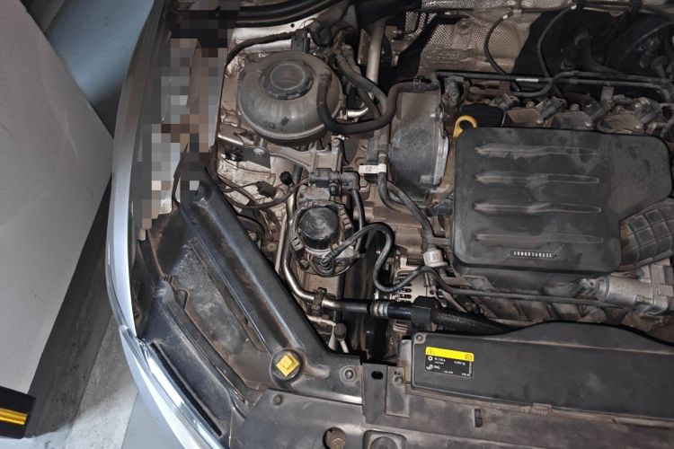 Used Volkswagen Bora 2020 1.5L Automatic Elite Version Engine Bay Right