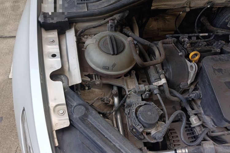 Used Volkswagen Bora 2020 1.5L Manual Comfort Version Engine Bay Right