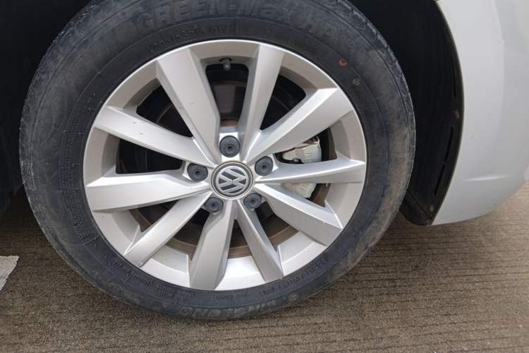 Used Volkswagen Bora 2020 1.5L Manual Comfort Version Exterior 7