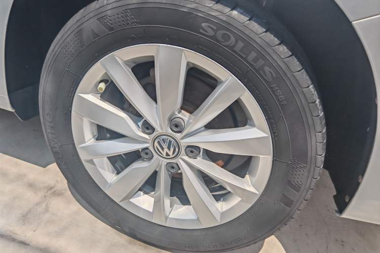Used Volkswagen Bora 2020 1.5L Manual Comfort Version Exterior 8