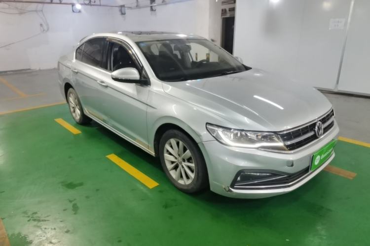 Used Volkswagen Bora 2020 1.5L Automatic Comfort Model Front Right 45 Deg