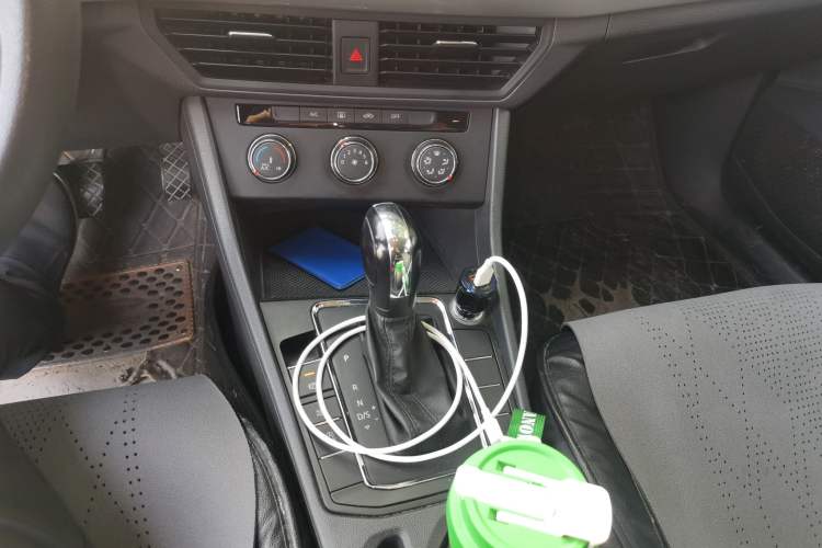 Used Volkswagen Bora 2020 1.5L Automatic Fashion Edition Gear Lever