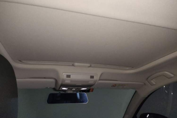 Used Volkswagen Bora 2020 1.5L Automatic Elite Version Headliner