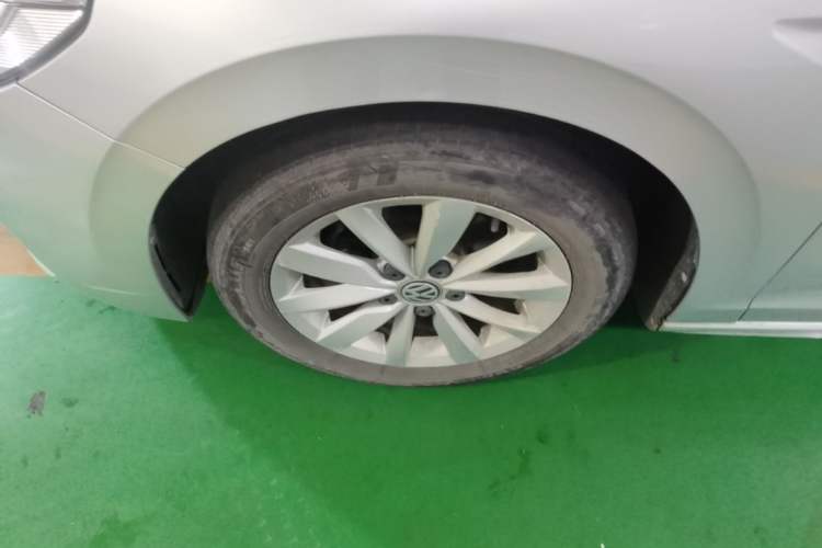 Used Volkswagen Bora 2020 1.5L Automatic Comfort Model Left Front Wheel Hub