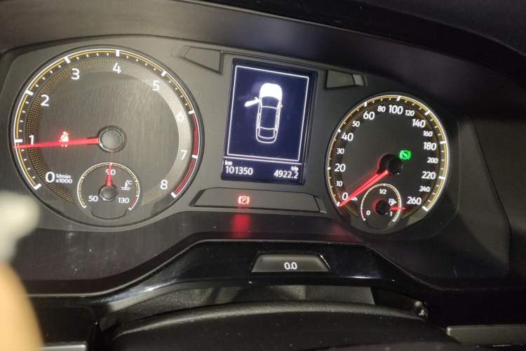 Used Volkswagen Bora 2020 1.5L Automatic Elite Version Odometer Close Up