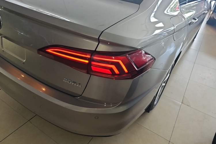 Used Volkswagen Bora 2020 1.5L Automatic Comfort Model Right Rear Taillight