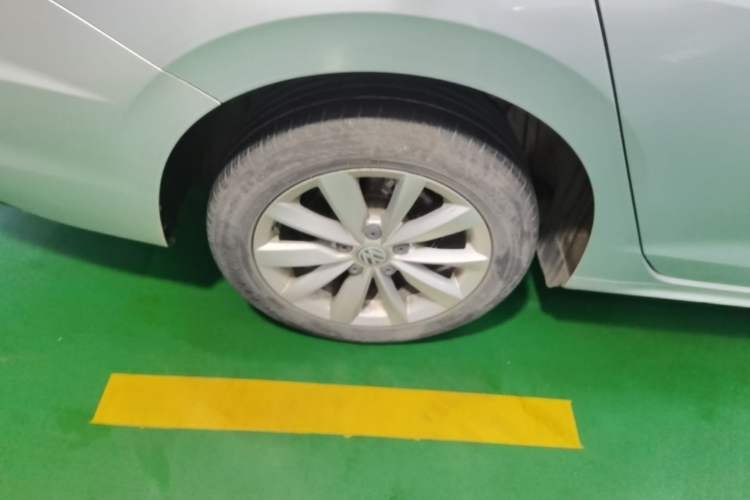 Used Volkswagen Bora 2020 1.5L Automatic Comfort Model Right Rear Wheel Hub