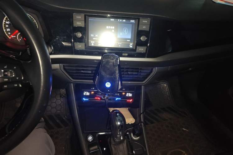 Used Volkswagen Bora 2020 1.5L Automatic Elite Version Audio And AC Panel