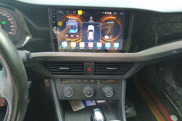 Used Volkswagen Bora 2020 1.5L Automatic Fashion Edition Audio And AC Panel