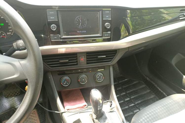 Used Volkswagen Bora 2020 1.5L Automatic Fashion Edition Audio And AC Panel