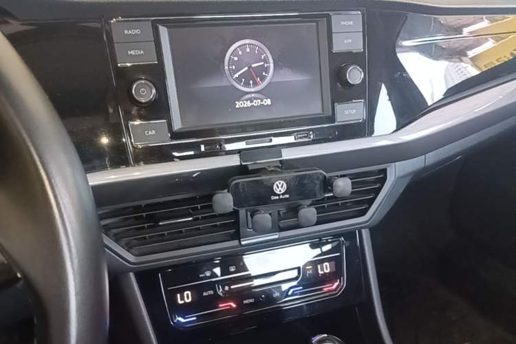 Used Volkswagen Bora 2020 1.5L Automatic Elite Version Audio And AC Panel
