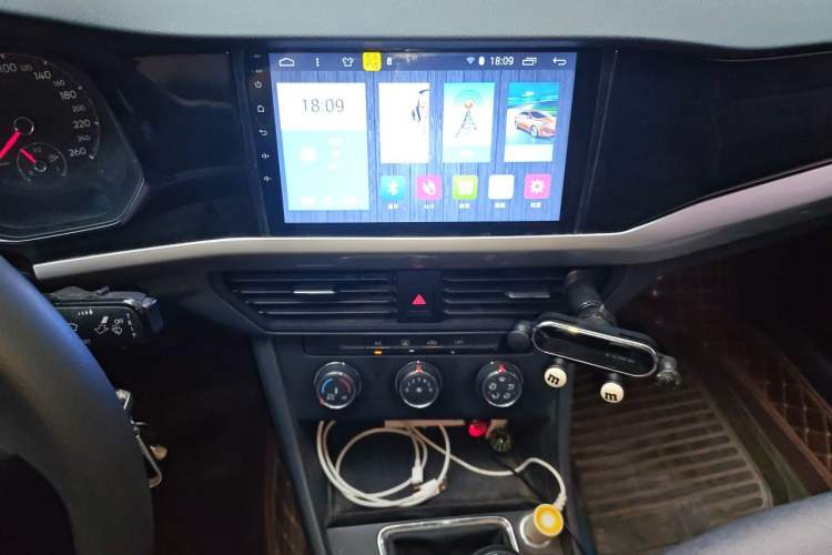Used Volkswagen Bora 2020 1.5L Manual Fashion Edition Audio And AC Panel