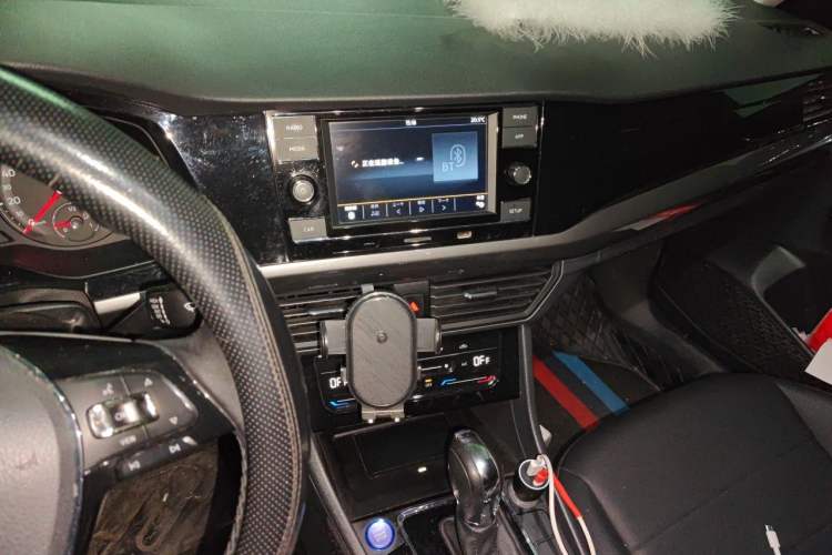 Used Volkswagen Bora 2020 1.5L Automatic Elite Version Audio And AC Panel