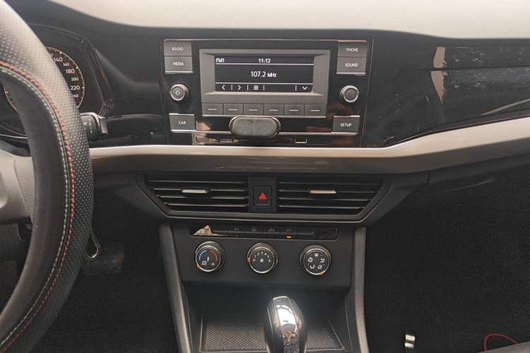 Used Volkswagen Bora 2020 1.5L Automatic Fashion Edition Audio And AC Panel