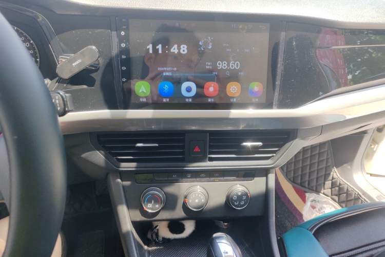 Used Volkswagen Bora 2020 1.5L Automatic Fashion Edition Audio And AC Panel