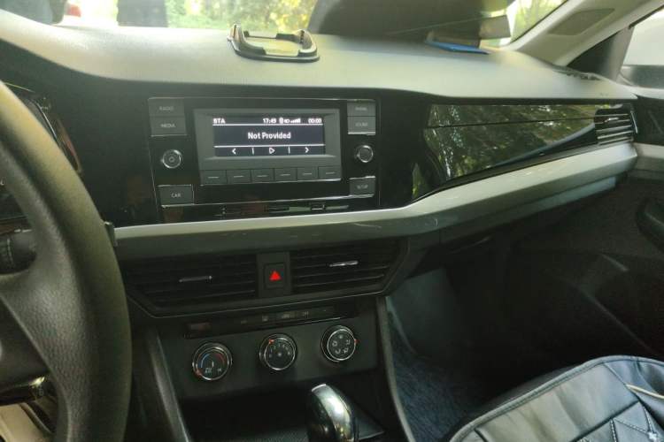 Used Volkswagen Bora 2020 1.5L Automatic Fashion Edition Audio And AC Panel