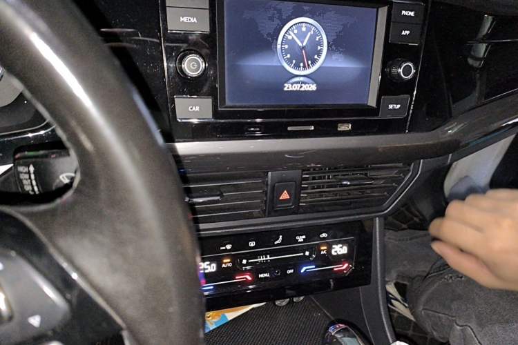 Used Volkswagen Bora 2020 1.5L Automatic Elite Version Audio And AC Panel