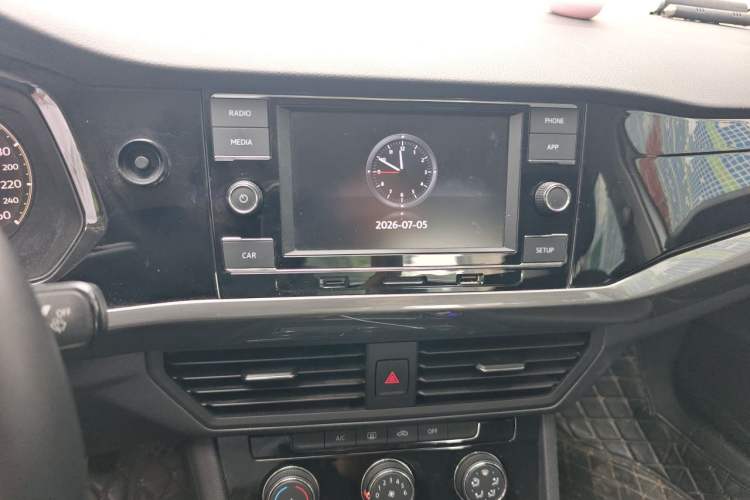 Used Volkswagen Bora 2020 1.5L Manual Comfort Version Audio And AC Panel