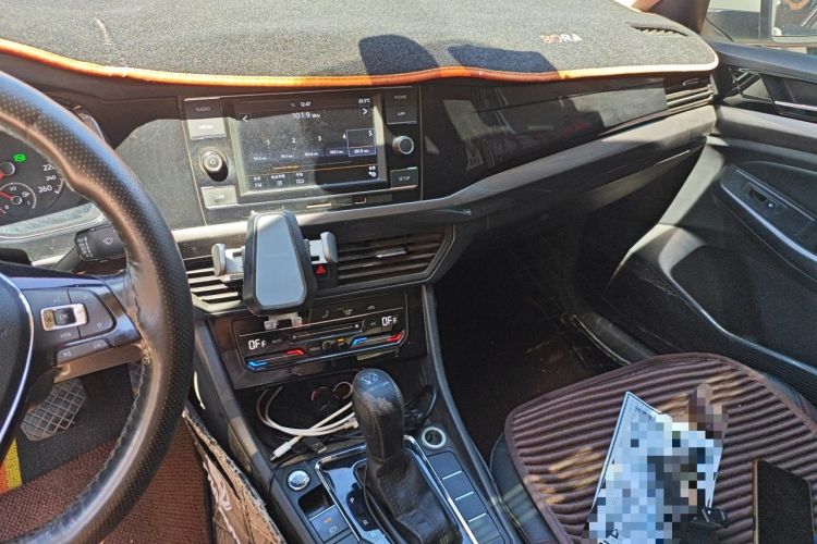 Used Volkswagen Bora 2020 1.5L Automatic Elite Version Audio And AC Panel