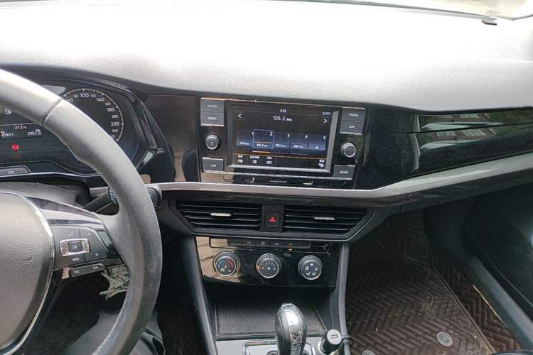 Used Volkswagen Bora 2020 1.5L Automatic Comfort Model Audio And AC Panel