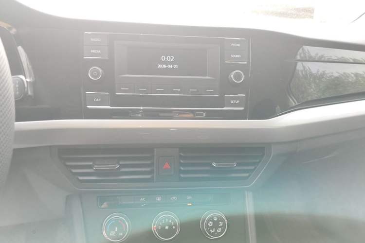 Used Volkswagen Bora 2020 1.5L Automatic Fashion Edition Audio And AC Panel