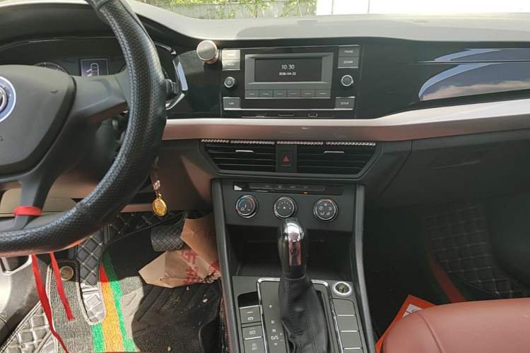Used Volkswagen Bora 2020 1.5L Automatic Fashion Edition Audio And AC Panel