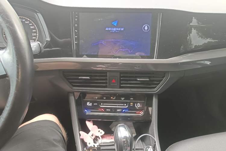 Used Volkswagen Bora 2020 1.5L Automatic Elite Version Audio And AC Panel