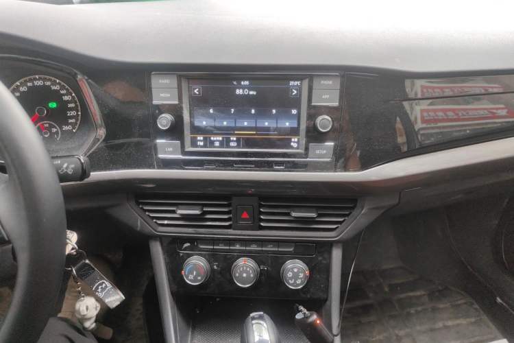 Used Volkswagen Bora 2020 1.5L Automatic Comfort Model Audio And AC Panel