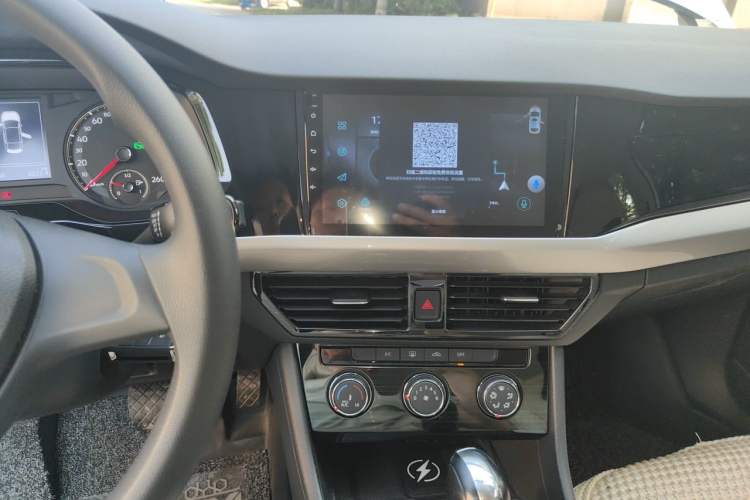 Used Volkswagen Bora 2020 1.5L Automatic Fashion Edition Audio And AC Panel