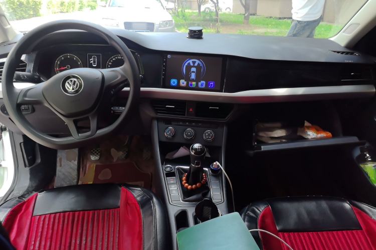 Used Volkswagen Bora 2020 1.5L Manual Fashion Edition Center Console