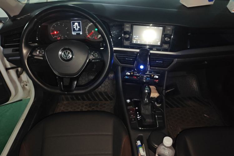 Used Volkswagen Bora 2020 1.5L Automatic Elite Version Center Console