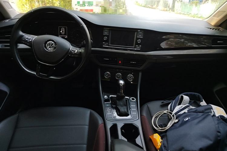 Used Volkswagen Bora 2020 1.5L Automatic Comfort Model Center Console
