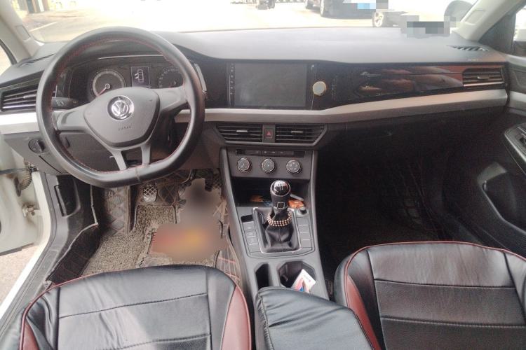 Used Volkswagen Bora 2020 1.5L Manual Fashion Edition Center Console