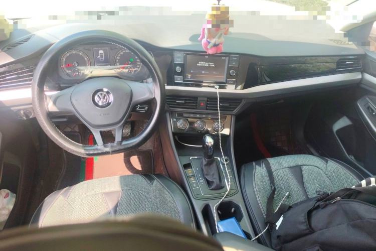 Used Volkswagen Bora 2020 1.5L Automatic Fashion Edition Center Console