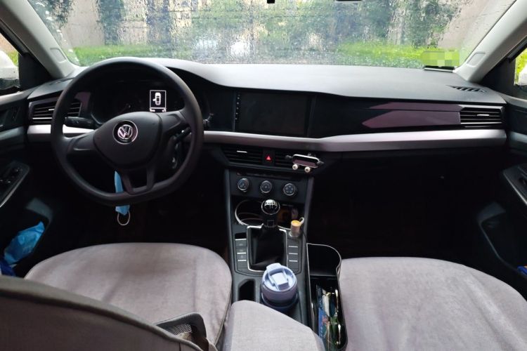 Used Volkswagen Bora 2020 1.5L Manual Fashion Edition Center Console