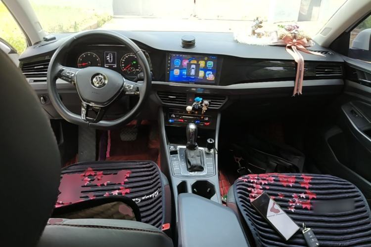 Used Volkswagen Bora 2020 1.5L Automatic Elite Version Center Console