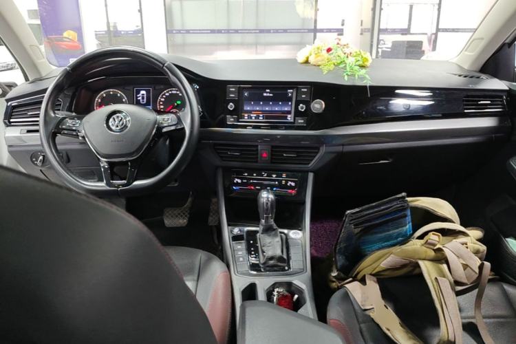Used Volkswagen Bora 2020 1.5L Automatic Elite Version Center Console