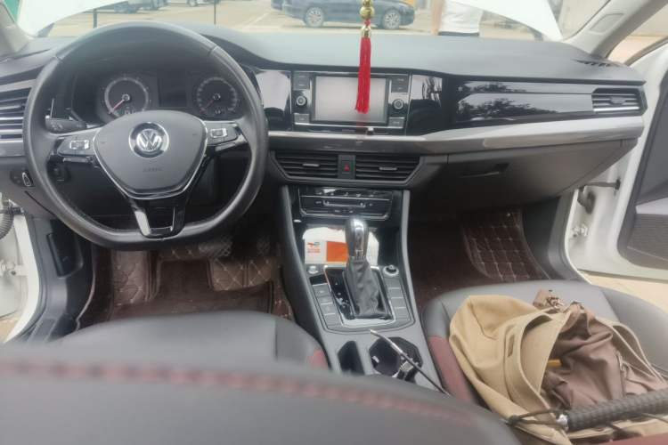 Used Volkswagen Bora 2020 1.5L Automatic Elite Version Center Console
