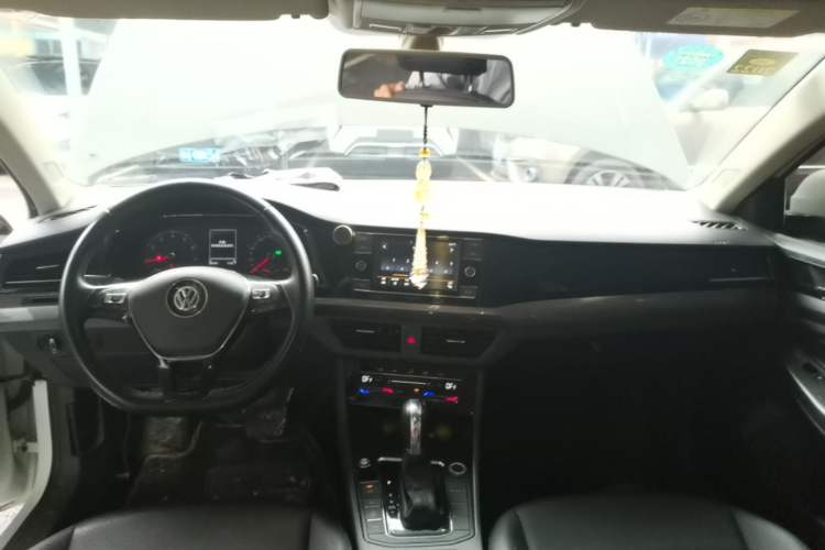Used Volkswagen Bora 2020 280TSI DSG Elite Edition Center Console