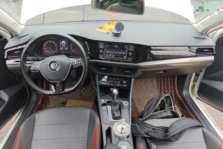 Used Volkswagen Bora 2020 1.5L Automatic Elite Version Center Console